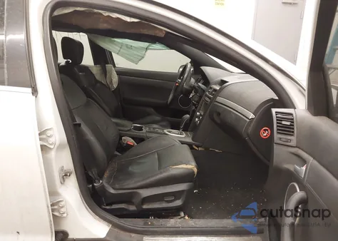 2009 Pontiac G8 z USA, uszkodzony, nr VIN 6G2ER57799L177791